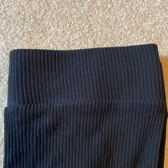 Old Navy ribbed legging - Picture 3 of 6